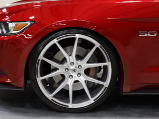 2017 Ford Mustang GT  6spd Man - Ruby Red Metallic