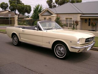 1964 1/2 FORD MUSTANG CONVERTIBLE