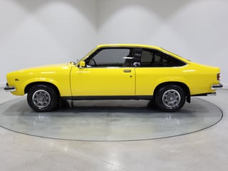 1977 Holden LX Torana SL 253 V8 Hatchback - Absinth Yellow