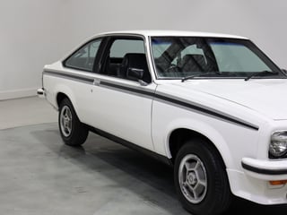 1976 Holden LX Torana SS Hatchback - 5.0L Trimatic - Cotillion White