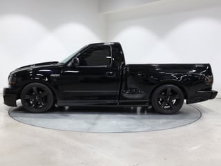 2004 Ford F-150 SVT Lightning RHD - Raven Black 