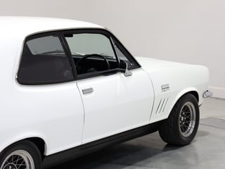 1973 Holden LJ Torana GTR XU1 Tribute - Glacier White
