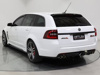2016 HSV Clubsport R8 Tourer Build No 097 - Heron White …