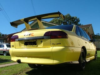 HSV GTS-R Commodore #61