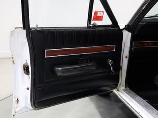 1971 Ford Falcon XY GT - Ultra White 