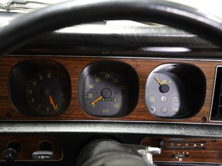 1977 Holden LX Torana SL 253 V8 Hatchback - Absinth Yellow