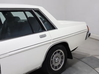 1982 Holden WB Statesman Caprice - Alabaster White