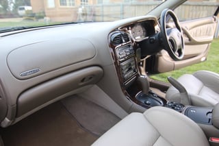 2001 VX HSV Senator Signature - 18,220 km