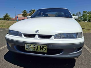 1995 VS Holden Calais 5 Litre V8