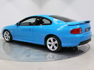 2004 Holden VZ Monaro CV8 - Turismo Mica - 1,974km