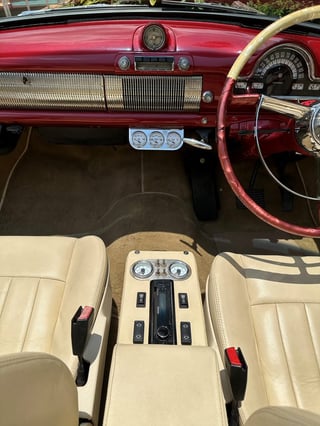 1952 Oldsmobile Super 88 Restomod - 6.0L LS2 V8