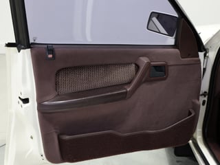 1989 HSV VN SV89 Build No 149 - Alpine White
