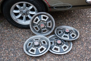 1968 Holden HK Monaro Bathurst 327 V8 - Silver Mink