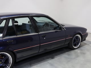 1988 HSV VL SV88 - Build No. 89 - Dorwood Blue Metallic