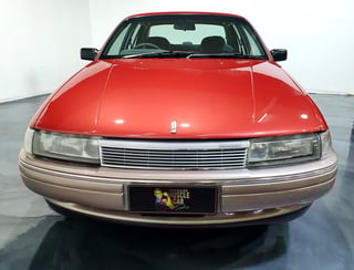 1990 VN Calais Series II - 5.0 Litre V8 5 Speed Manual