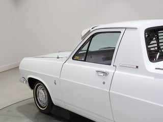 1967 Holden HR 186 S Utility - Grecian White