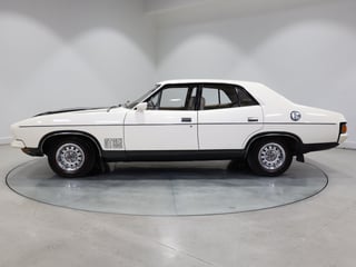 1973 Ford Falcon XB GT 4V - Polar White 