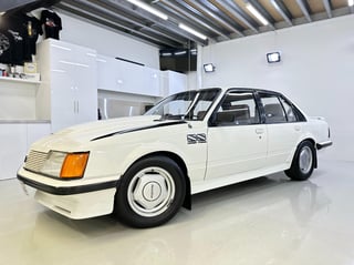 1983 VH HDT SS Group 3 Brock Commodore - 29,845 km