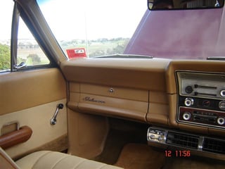 ZC Ford Fairlane 351