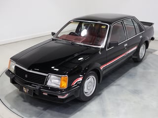 1980 HDT VC Brock Build No 367 - Tuxedo Black