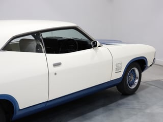 1973 Ford XA Falcon 500 Superbird - Polar White 