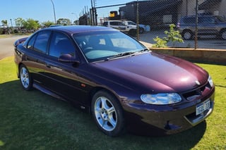 1998 HSV VT Clubsport Build No 1495 - Rubens Red Mica