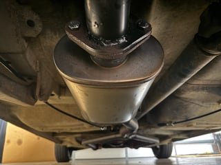 1985 Holden VK Commodore SL  4.9L V8 manual - 134 pack
