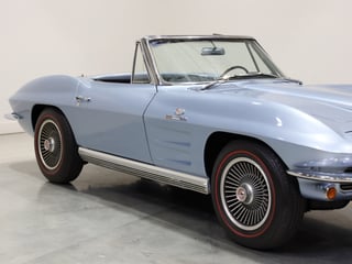 1964 Chevrolet Corvette C2 Sting Ray 327ci 'Fuelie' - Silver Blue Metallic