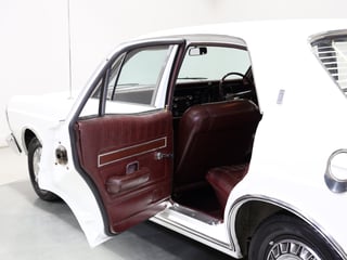 1971 Ford XY Fairmont 302 V8 - Ultra White
