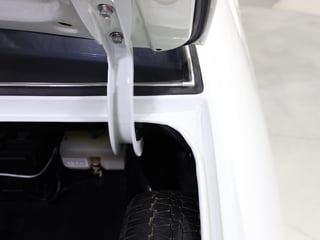1973 Holden LJ Torana GTR XU1 Tribute - Glacier White