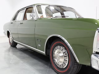 1971 Ford XY Fairmont 302 V8 - Jewel Green