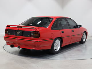 1990 Holden VN  5.0L V8 - SV Enhanced Build No E789 - Maranello Red