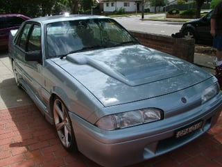 VL Group A Walkinshaw #18