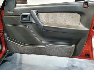 1990 VN Calais Series II - 5.0 Litre V8 5 Speed Manual