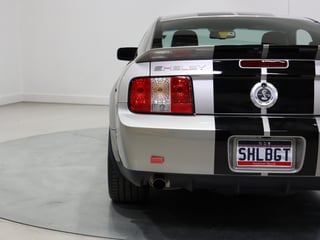 2007 Ford Shelby Mustang GT500 SVT 8,744 miles - Vapor Silver Metallic