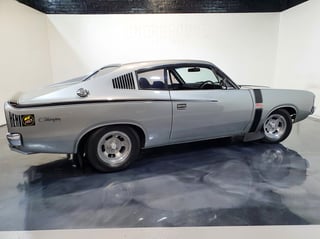 1971 VH Charger R/T E38 - BIG TANK