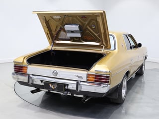 1976 Chrysler CL Valiant Regal SE - Topaz Gold Metallic