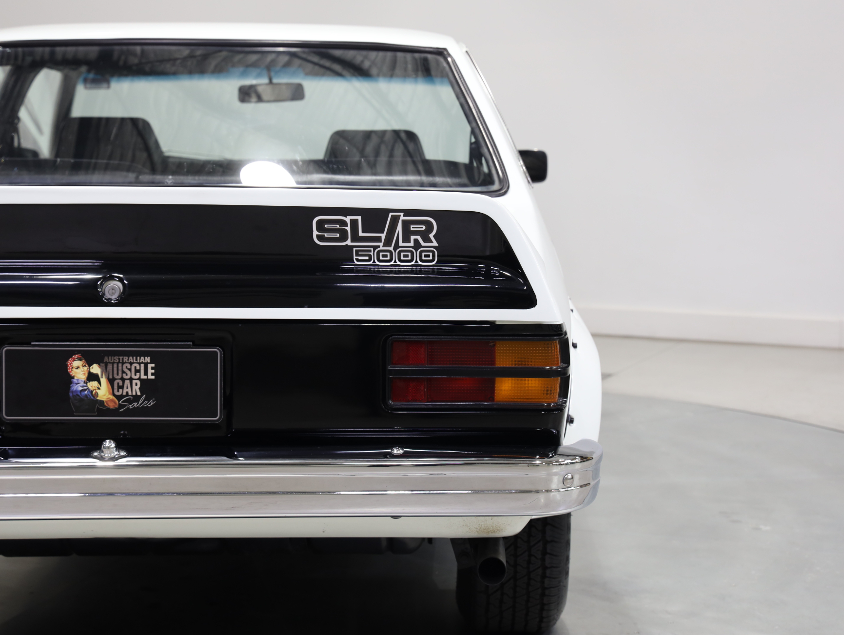 1974 Holden LH Torana L34 SLR 5000 - Glacier White