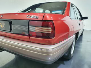 1990 VN Calais Series II - 5.0 Litre V8 5 Speed Manual