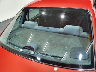 1990 VN Calais Series II - 5.0 Litre V8 5 Speed Manual