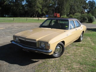 1977 HX Holden Kingswood Deluxe 4.2L