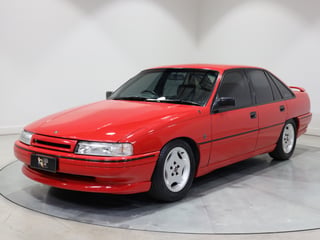 1990 Holden VN  5.0L V8 - SV Enhanced Build No E789 - Maranello Red