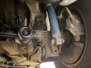 1985 Holden VK Commodore SL  4.9L V8 manual - 134 pack