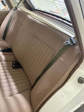 1985 Holden VK Commodore SL  4.9L V8 manual - 134 pack