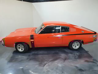 1972 VH E49 Valiant Charger R/T - BIG TANK