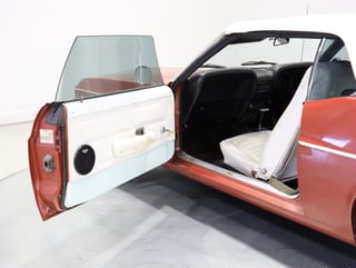 1970 Ford Mustang Convertible - 302 V8 