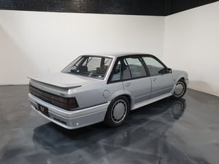 1984 VK SS Group 3 Commodore - Asteroid Silver