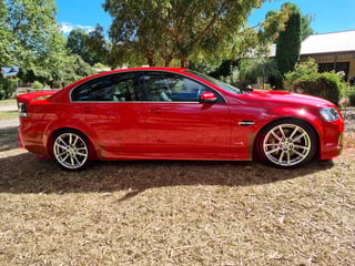 2011 VE Commodore SSV Redline - Patterson Cheney Race Sport RS350