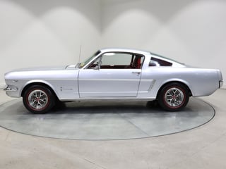 1965 Ford Mustang Fastback 2+2 - Silver Smoke Grey