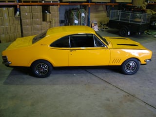 HG GTS Monaro 308 4 speed